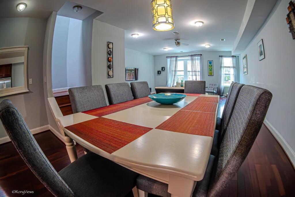 Holiday home Dc's Presidential Style Retreat,22 Guests,king Bed, Wifi Washington