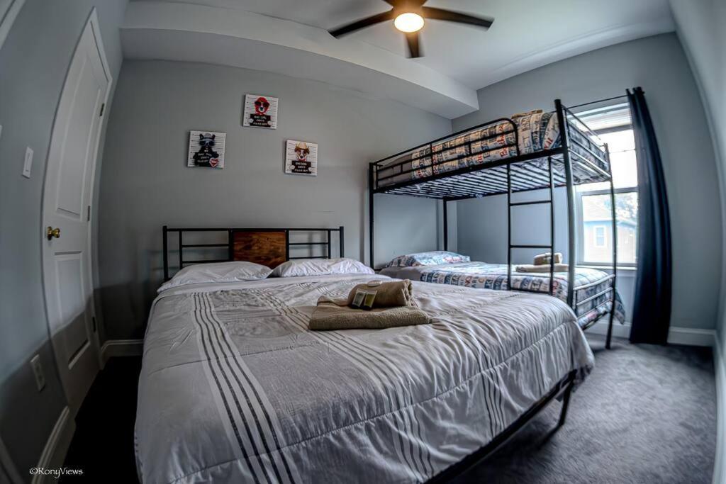 Dc's Presidential Style Retreat,22 Guests,king Bed, Wifi Holiday home