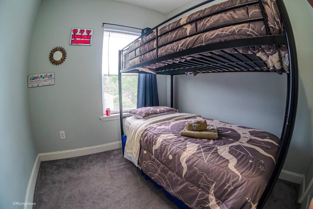 Dc's Presidential Style Retreat,22 Guests,king Bed, Wifi Holiday home Washington